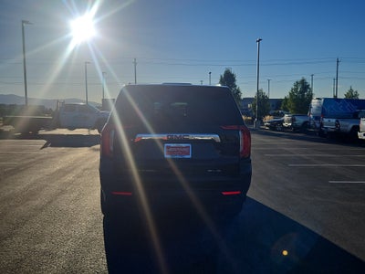 2023 GMC Yukon XL SLE