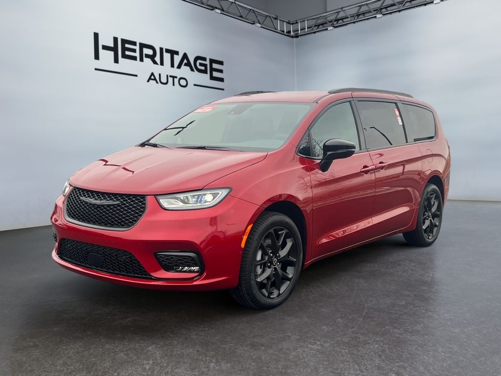 2026 Chrysler Pacifica PACIFICA SELECT AWD