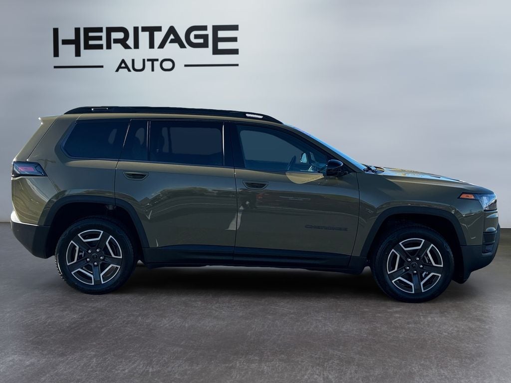 2026 Jeep Cherokee CHEROKEE LAREDO 4X4