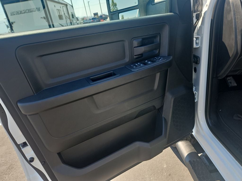 2026 RAM Ram 3500 RAM 3500 TRADESMAN CREW CAB 4X4 6'4' BOX