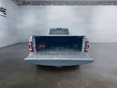 2022 RAM 3500 Limited Crew Cab 4x4 8' Box