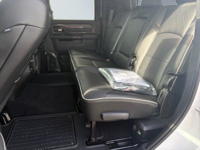 2027 RAM 2500 RAM 2500 LIMITED MEGA CAB 4X4 6'4' BOX