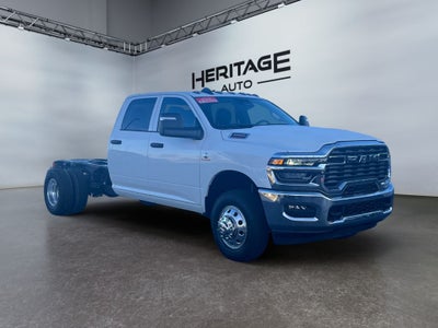 2026 RAM Ram 3500 Chassis Cab RAM 3500 TRADESMAN CREW CAB CHASSIS 4X4 60' CA
