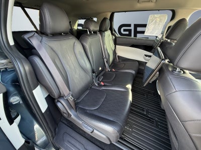 2024 Kia Carnival SX