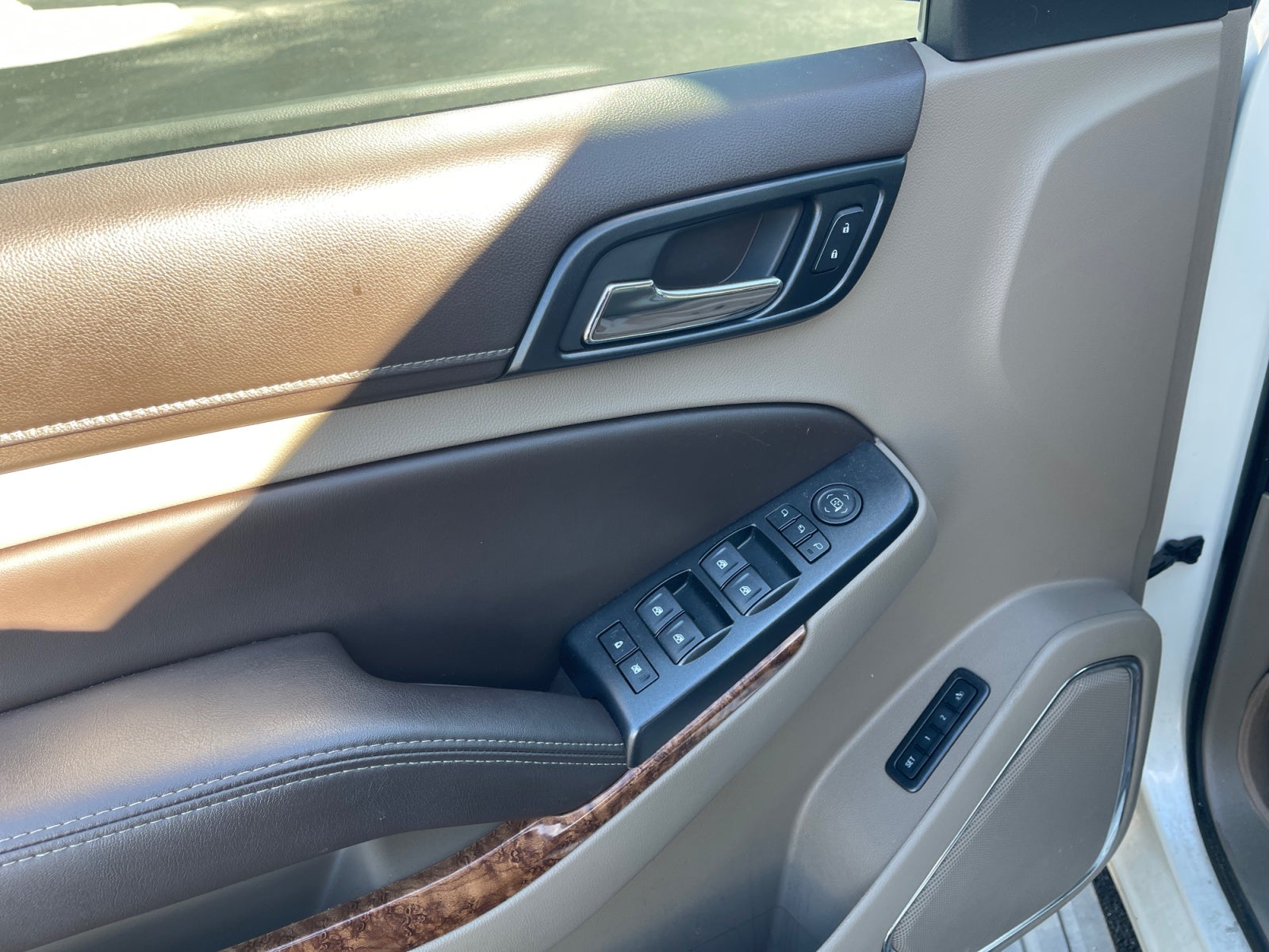 2015 Chevrolet Suburban LTZ