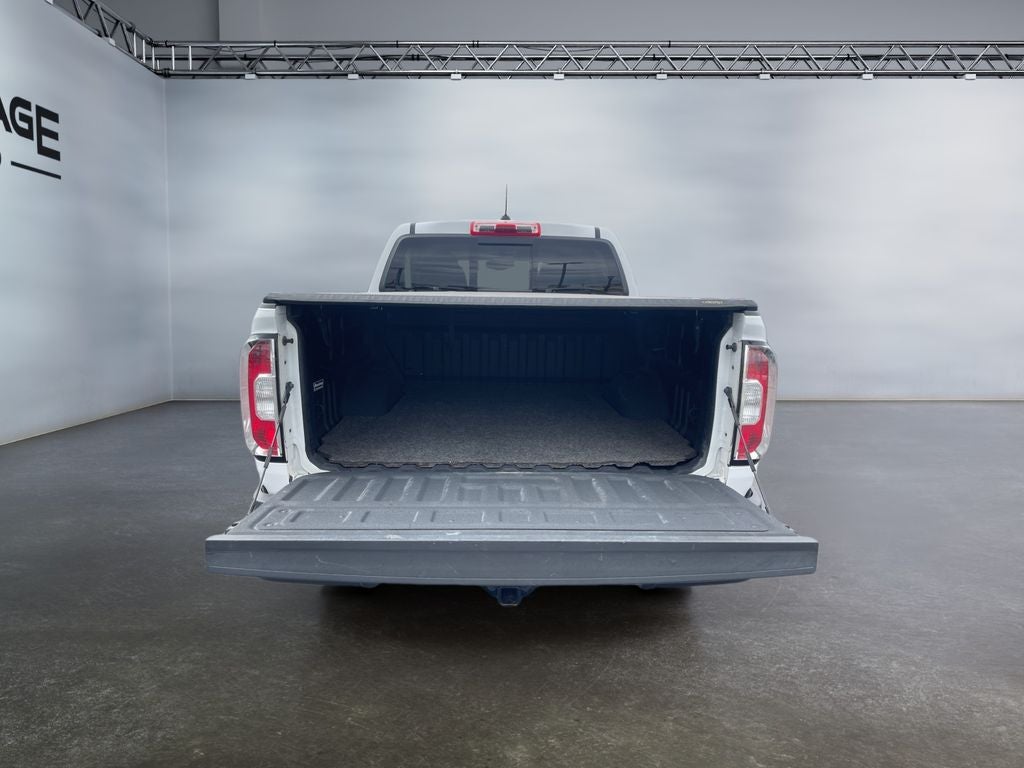 2022 GMC Canyon 4WD AT4 w/Leather