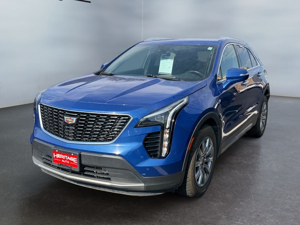 2022 Cadillac XT4 AWD Premium Luxury