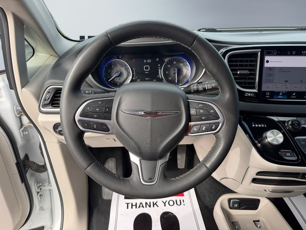2023 Chrysler Pacifica Touring L