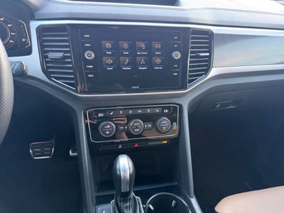 2022 Volkswagen Atlas Cross Sport 3.6L V6 SEL Premium R-Line