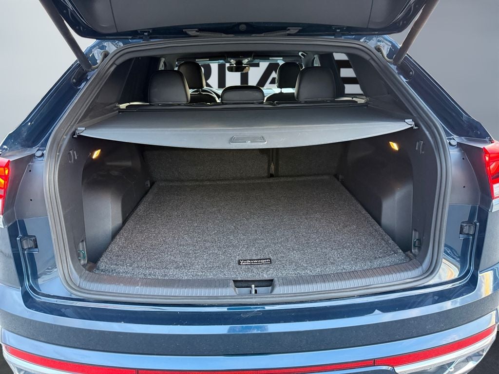 2022 Volkswagen Atlas Cross Sport 3.6L V6 SEL Premium R-Line