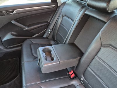 2016 Volkswagen Passat 1.8T SE