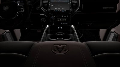 2027 RAM 3500 RAM 3500 LARAMIE CREW CAB 4X4 8' BOX